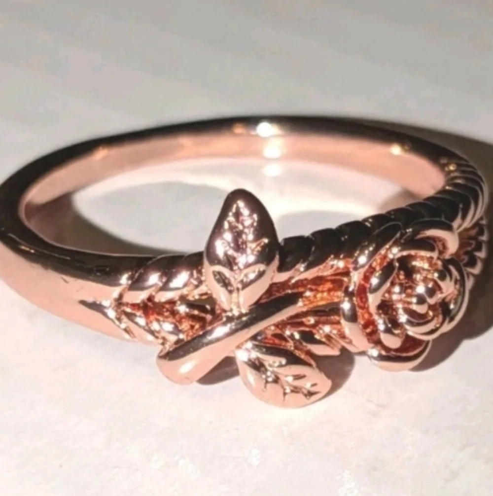 Lovely Rose Golden Intricate Detailed Rose Floral Ring